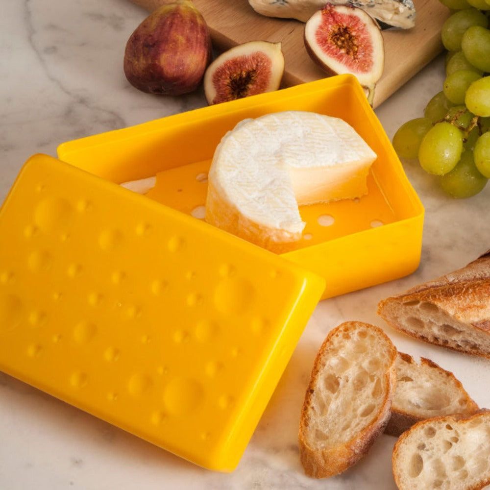 Hutzler Cheese Saver Container -